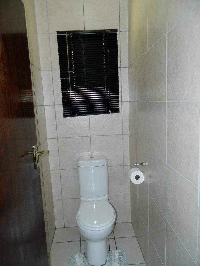 Guest House Gabby Клерксдорп Экстерьер фото